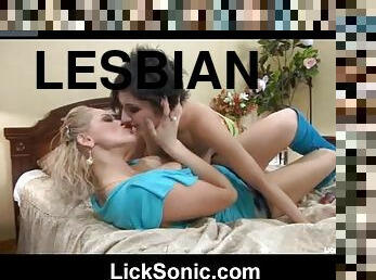 Mindblowing Lesbian Sex with Blonde and Brunette Teens