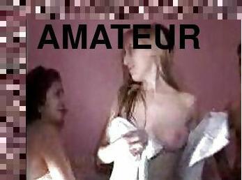 Turkish Babes Have A Wild Amateur Group Sex