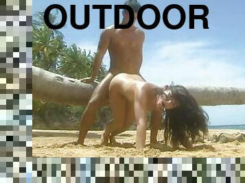 Gorgeous Brunette Jessica Fiorentino Gets Her Ass Pounded Outdoors
