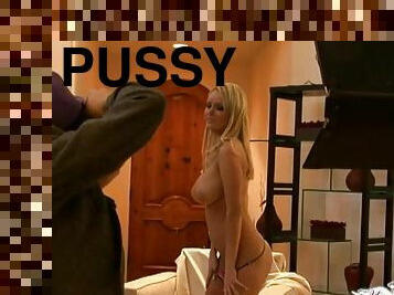 Blonde with big tits strips,shows hot ass and pussy in solo scene