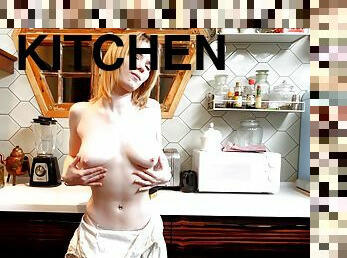 Kinky solo girl Triniti Banxx loves masturbating in the kitchen