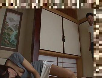 Shizukui Memori gets her skirt pulled up and her pussy fucked