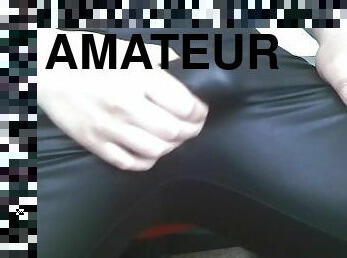 masturbation, amateur, ejaculation, serrée, motard, fétiche, minuscule, cuir