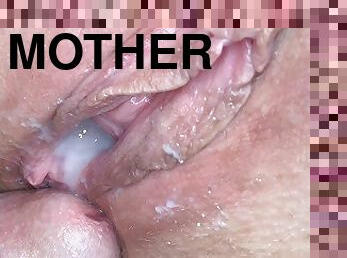 close-up, pussy squelching and a lot of cum in pussy
