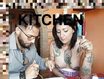 In the kitchen with Ladymuffin