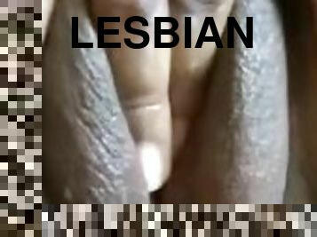 masturbation, orgasme, public, chatte-pussy, amateur, ejaculation-sur-le-corps, ébène, lesbienne, black, belle-femme-ronde