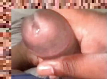 amateur, ejaculation-sur-le-corps, gay, branlette, black, joufflue, point-de-vue, ejaculation, solo, tatouage