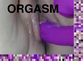 Toying creamy pussy loud orgasm