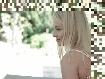 Compelling blonde beauty cayla lyons enjoys sensual sex outdoors