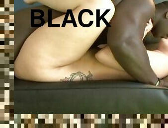 Blonde slut prefers it big and black