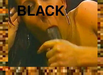 A homemade video with a White chick sucking a big black cock