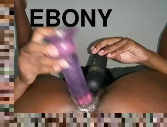 Ebony pussy squirting ????