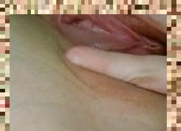 Someone fuck my tight pussy ????