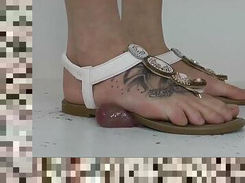 Heidi S - High Heel Side-cockcrush With Sandals And Footjob 1