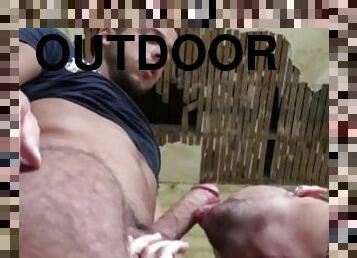 the seyx ENZO MILANO fucked outdoor by the sexy muscl eboy STANY FALCONE
