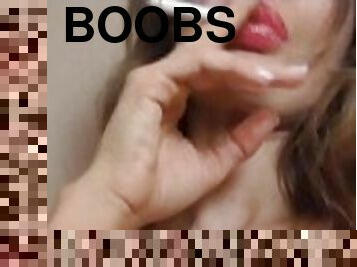 Giantess Sex bomb lascivious provocative teasing smoking