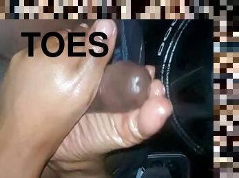 Ghetto footjob made me cum hard on Miss Classys toes