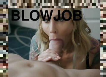 Tattooed blonde Sarah Jessie enjoys sensual blowjob