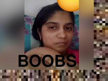 Sexy Desi Girl Shows Her Big Boobs