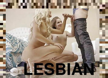 Insane lesbian sex in an FFM