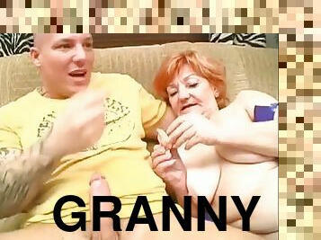 Granny deepthroats fat pale rod and beaver fucked on the couch