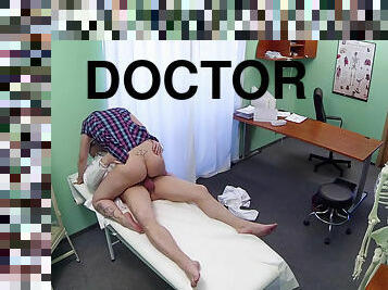 asistenta, birou-office, amatori, muie, doctor, camera, voyeur, fantezie, cowgirl, spital