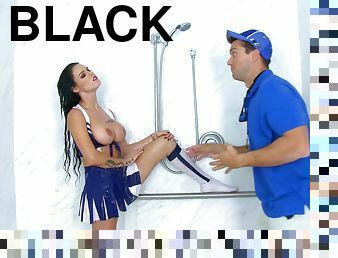 Cheerleader Peta Jensen fucks with the team coach in the shower