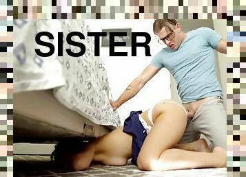 Opportunist stepbrother fucks stepsister and she likes it