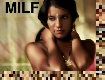 Hot Nights In Sexy India With MILF Fucking Moment
