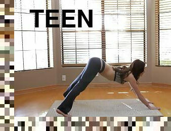 Foxy model Jayden Taylors loves masturbating during yoga session