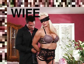 Kinky fucking with blindfolded wife Holly Heart who loves spanking