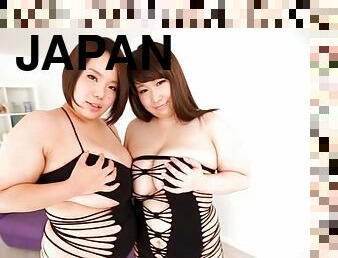 Japanese BBW models have amateur lesbian sex with lot of licking
