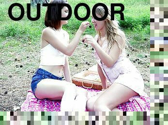 Outdoors lesbian video of stunning Elza A and Mette in 69