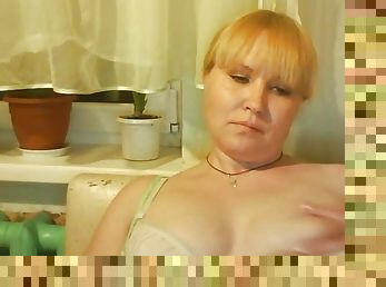 suurtiss, nibud, vene, küpsemad, beibed, milf, paksuke, blond, veebikaamera, tissid