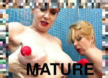 Red and Lucy fuck their toys in the shower