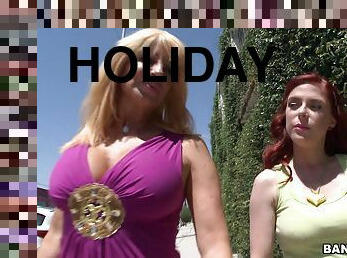 One huge dick is enough to please Penny Pax and Tara Holiday