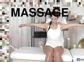 Passionate massage turns on Nata Lee and she wants his dick