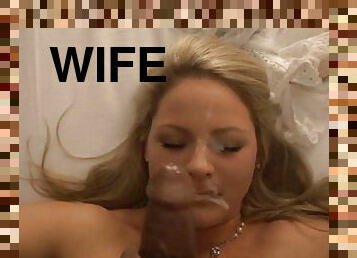 Blonde wife facialized