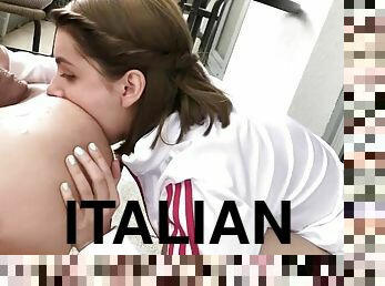 Italian teen loves peeing and rimming a man