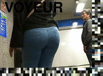 Big ass in blue jeans