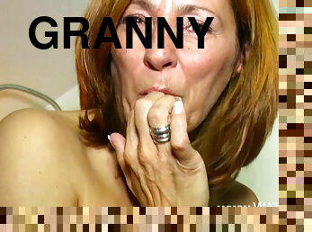 Horny granny has sex date