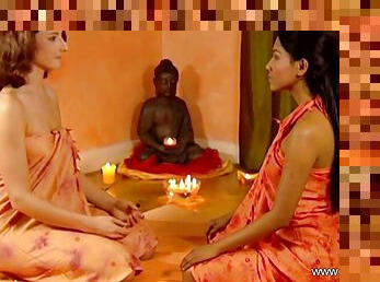 Beautiful and sensual massage lessons from India and the outstanding and educational place