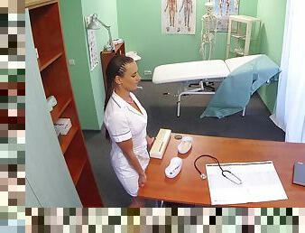 Nurse gets turned on because the patient does not wear any pants