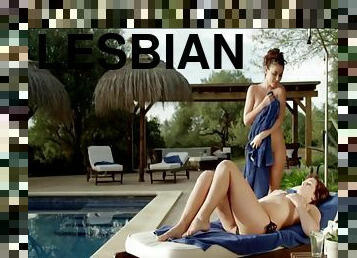 di-tempat-terbuka, lesbian-lesbian, kolam-renang, bikini