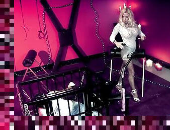 BDSM and a slave role is memorable experience with Michelle Thorne