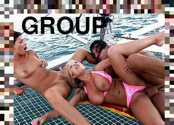 Jessica Moore enjoys group sex with strangers during her vacation