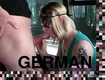 public, amateur, fellation, hardcore, allemand, sexe-de-groupe, bus, tatouage