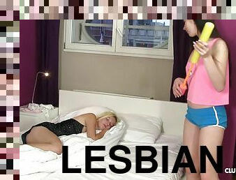 lesbo-lesbian, teini, lelu, nukkuminen