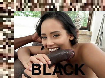 Sweet Andreina de Luxe loves a black cock more than anything else
