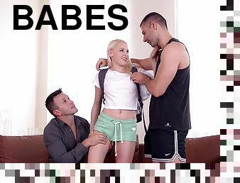 Blondie Lola Taylor having fun with her two aroused fellas